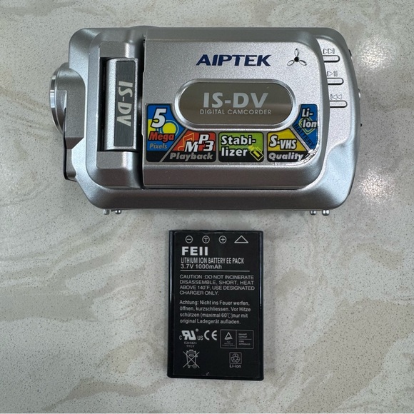 Aiptek IS-DV Digital  Camcorder, 5MP, MP3, S-VHS, Battery, Untested, Parts Only - Picture 1 of 12